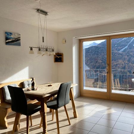 Ferienwohnung In Tschlin Mit Panoramablick מראה חיצוני תמונה